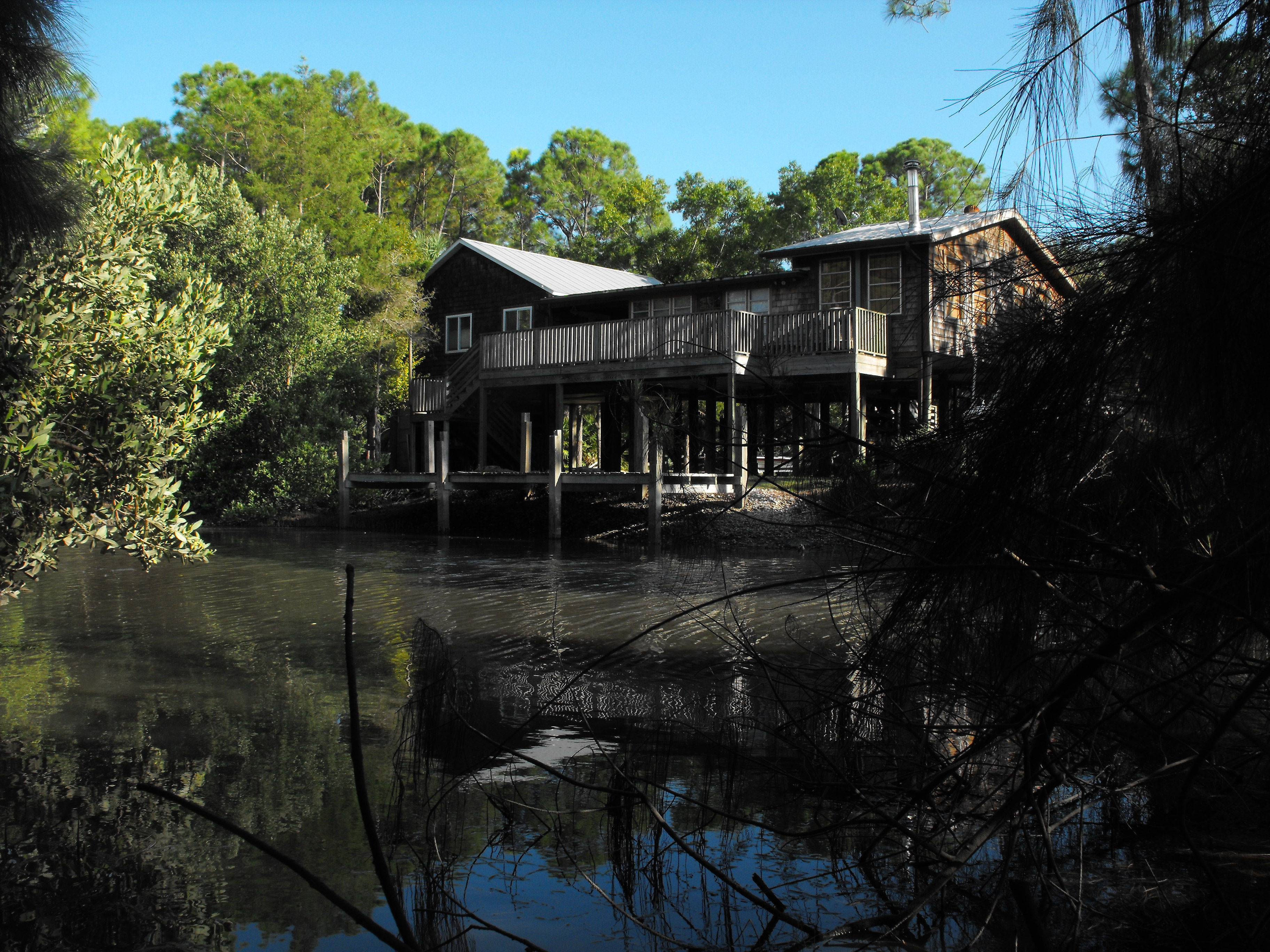 On the Water in Cedar Key. The Bayou Cottage.